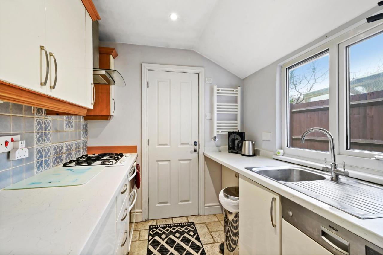Comfortable 2 Bedroom Property, Μέιντστοουν Εξωτερικό φωτογραφία