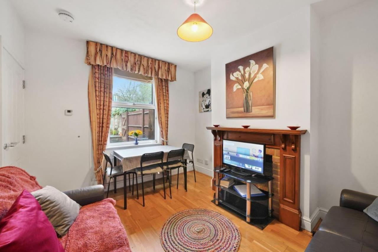 Comfortable 2 Bedroom Property, Μέιντστοουν Εξωτερικό φωτογραφία